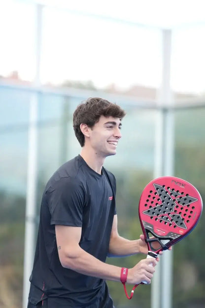 NOX EA10 VENTUS HYBRID 12K XTREM BY EDU ALONSO player in action, showcasing agility and energy.
