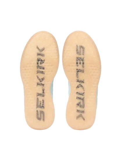 Selkirk Sport Legacy Pro Women's Pickleball Shoe with InfiniGrip outsole design and texture