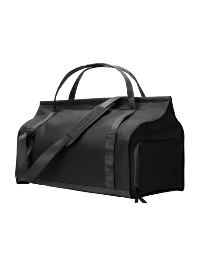 Selkirk Pro Line 2.0 Pickleball Duffle (45L) in sleek black design with spacious interior for organized gear.
